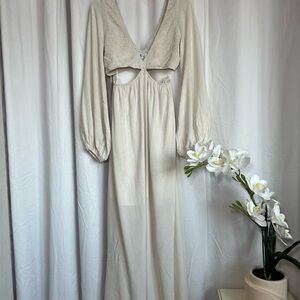 Elegant Cream Maxi Dress with Cutout